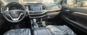 Toyota Highlander 2017 Gray