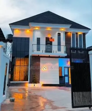 5bdrm Duplex in Asaba , Delta State, Oshimili South for sale