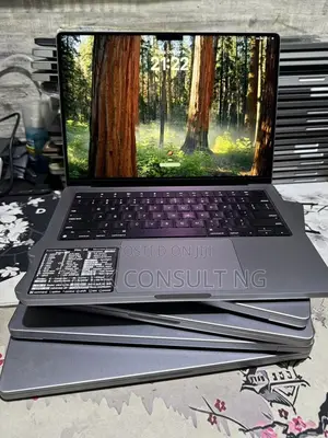 Laptop Apple MacBook Pro 2021 M1 32GB Apple M1 Pro SSD 1T