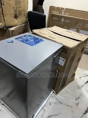 Midea Mdrc265fzg43d 142l Freezer – Voltage-Friendly Operation