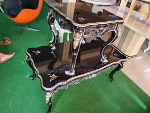 High-Quality Royal Center Table With 2 Side Stools