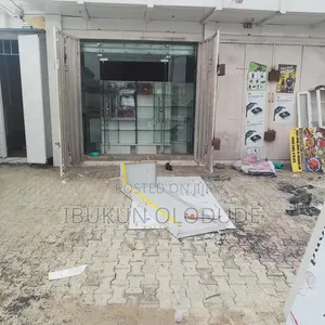 Showroom Gd for Phone and Electronic Store at Agege for Lease