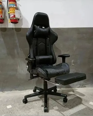 Gaming Chair With Footrest
