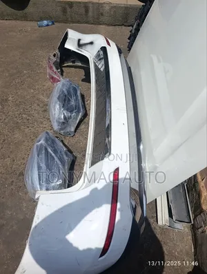 Mercedes Benz Ml350 166 2013,2014,2015 Back Bumper  Tokunbo