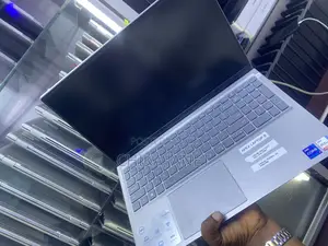 Laptop Dell Inspiron 15 16GB Intel Core I7 SSD 1T