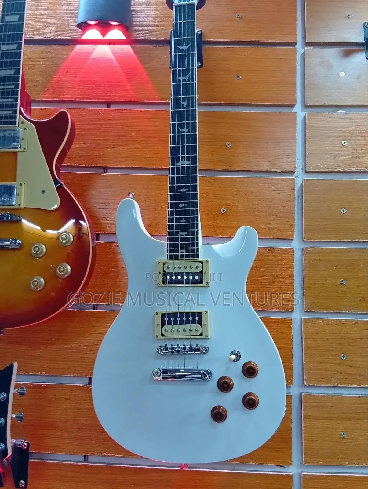 Fender 6 Strings Electric Guitar 