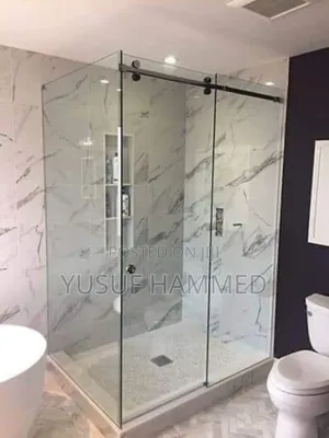 Shower Cubicle With Door