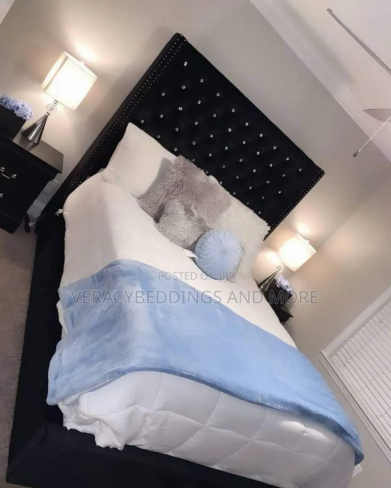 White Bedsheet Set