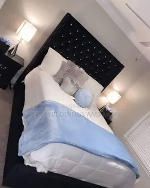 White Bedsheet Set