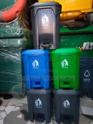 30 Litres Foreign Waste Bin With Pedal