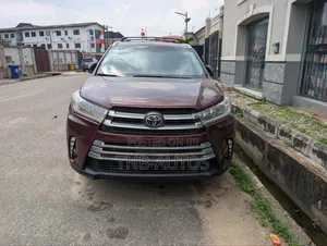 Toyota Highlander XLE 4dr SUV AWD (3.5L 6cyl 6A) 2015 Burgundy