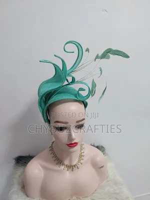 Mint Green Sinamy Facinator