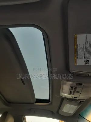 Toyota Camry XLE 4dr Sedan (2.5L 4cyl 6A) 2015