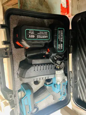 1/2 Dr Cordless Impact Wrench With Accessories