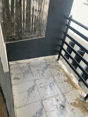 1bdrm Apartment in Eric Manuel, Surulere for rent