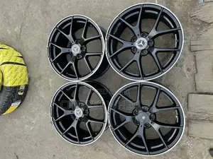 18 Rim For Mercedes Benz C400 And C450 2017 Model Original Rim