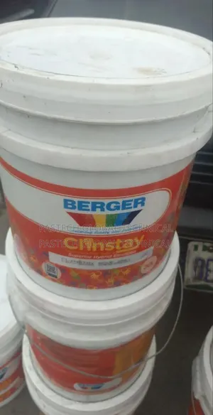 //Berger Clinstay Superior Hybrid Emulsion; Dove Grey 20ltr