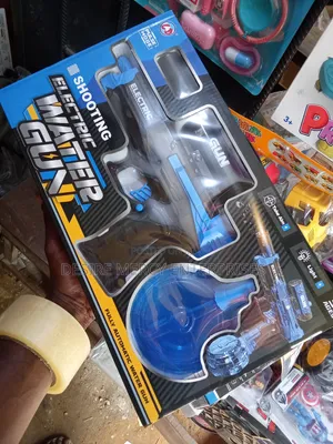 Shooting Electric Water Gun