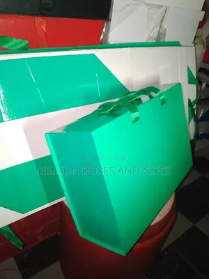 Beautiful Green Christmas Gift Box