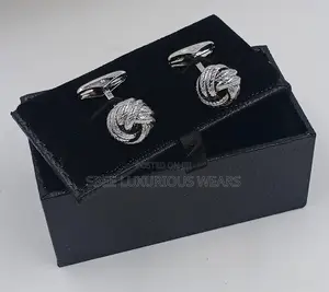 Quality Cufflinks With a Box