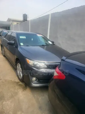 Toyota Camry SE 4dr Sedan (2.5L 4cyl 6A) 2013 Black