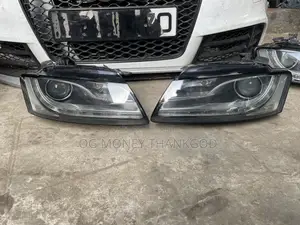Headlights Audi A5 2009