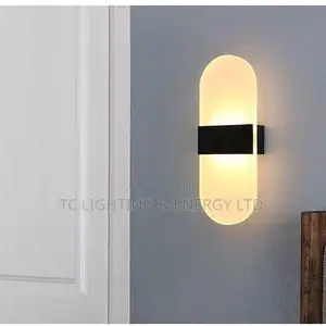 Round Curve Wall Light