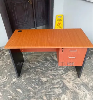 Nad Office Table