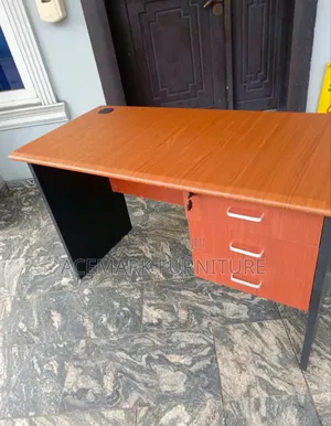Nad Office Table