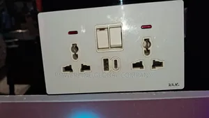 13amps Socket With Usb / Type C for Homes/ Restaurants/Offices/ Hotels