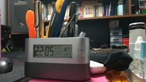 Oval Shaped Desk Pen Holder