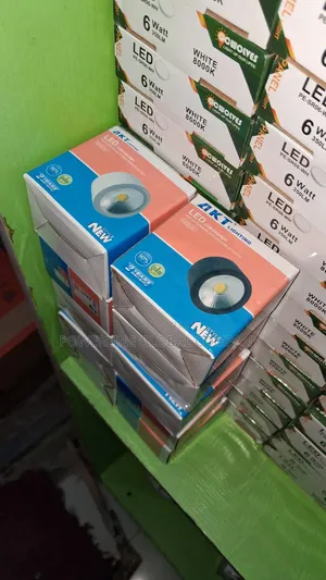 Led Ceiling Light for Homes/ Restaurants/ Offices/ Hotels/ Lounges/Bar