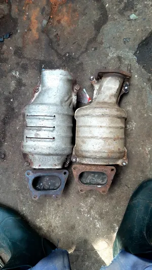 Two Engine Catalyst for Honda Accord 2005 Model V6