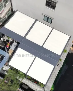 Retractable Roofing , Poolside Pergola, Awning