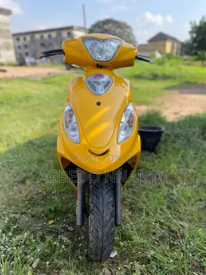 Kymco 2015 Yellow