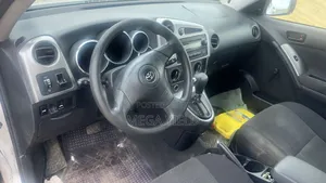 Toyota Matrix Hatchback AWD (1.8L 4cyl 4A) 2006 Silver