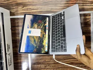Laptop Apple MacBook Pro 2020 8GB Intel Core I5 SSD 256GB