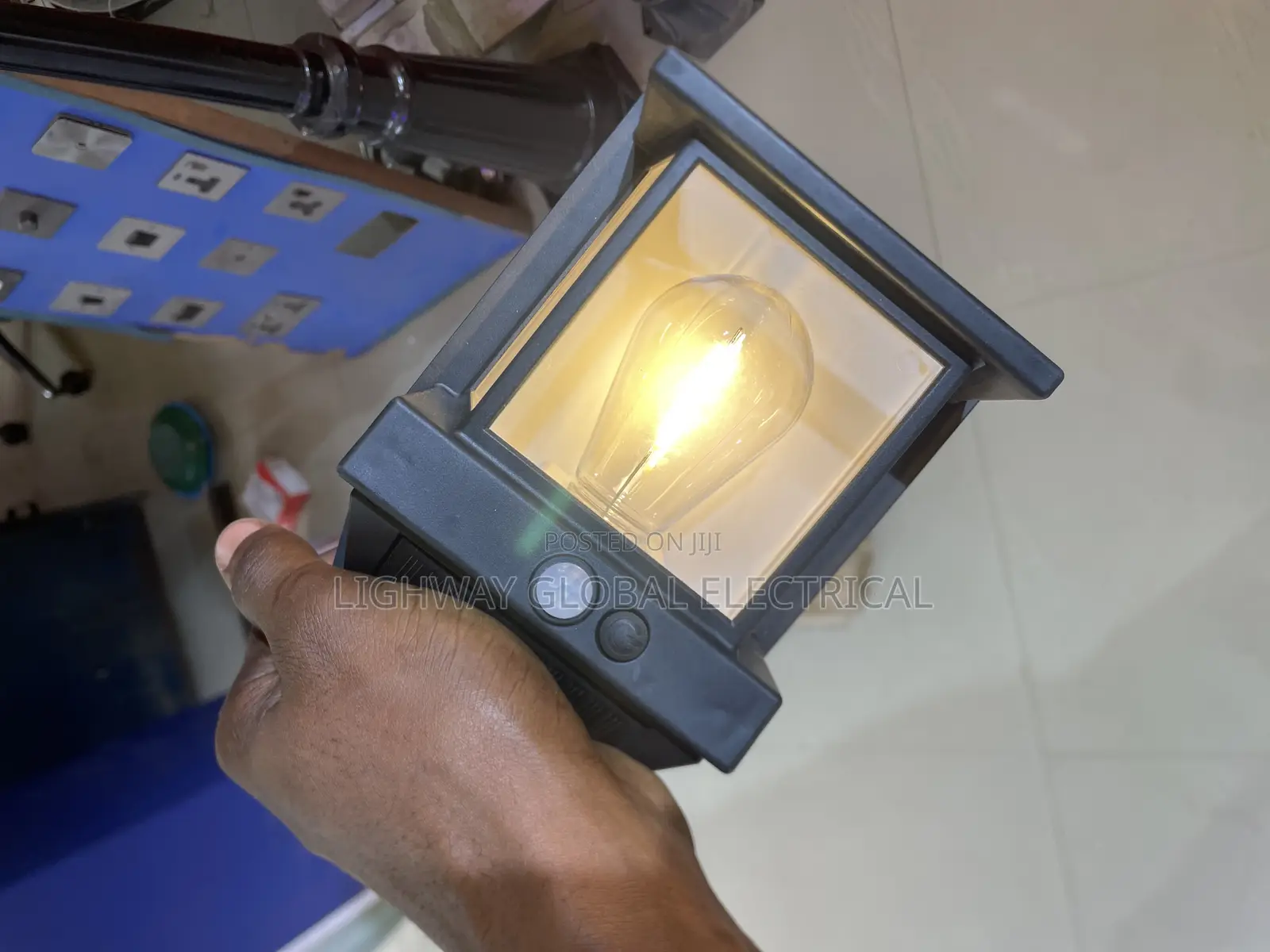 Solar Outdoor Wall Light