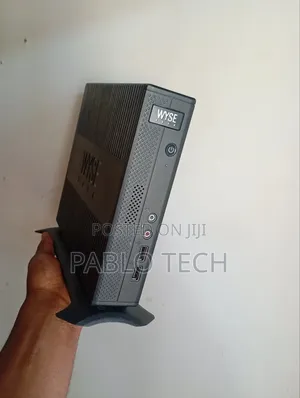 Desktop Computer Dell 4GB AMD SSD 128GB