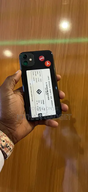 Apple iPhone 11 64 GB