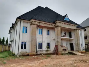 5bdrm Duplex in Owerri for sale