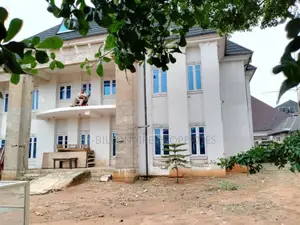 5bdrm Duplex in Owerri for sale
