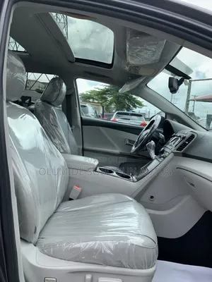 Toyota Venza AWD 2011 Gray