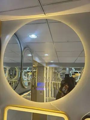 High Quality Digital Round Led Mirror (With Bluetooth)