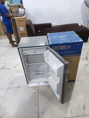 Brand New Glamstar 90l Mini Fridge – Perfect for 1-2 Persons
