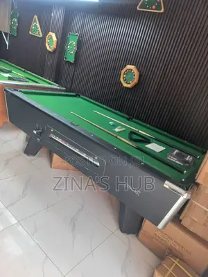8ft Everlast Coin and Marble Table