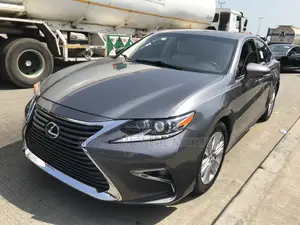 Lexus ES 2015 Gray