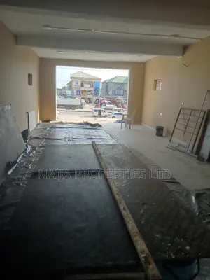 120sqm Office Space Directly Facing Express at Lakowe for Rent