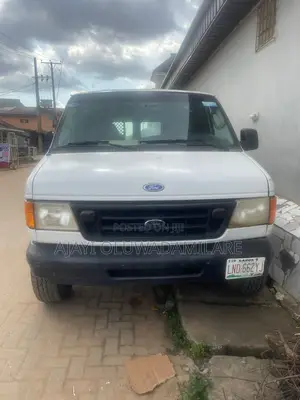 Ford E250 2006 White