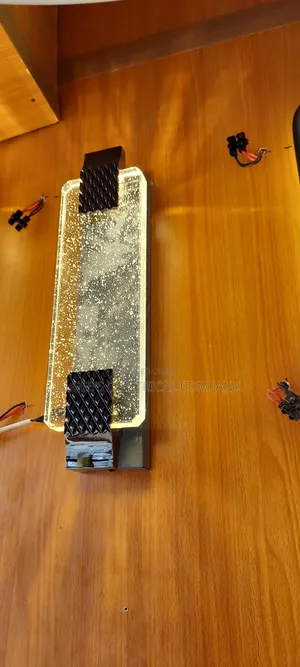 Latest Glass Frame Design Led Wall Bracket